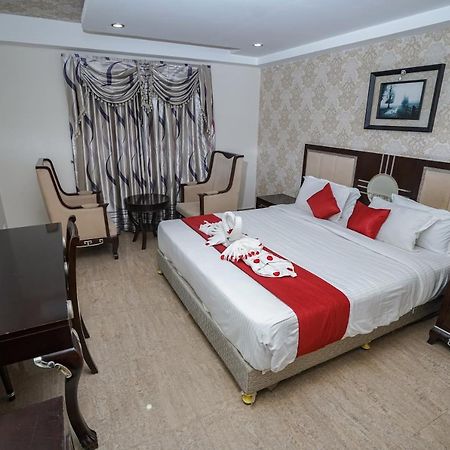 Hotel Sidhartha Chalakudy Kizhake Chalakudi Luaran gambar