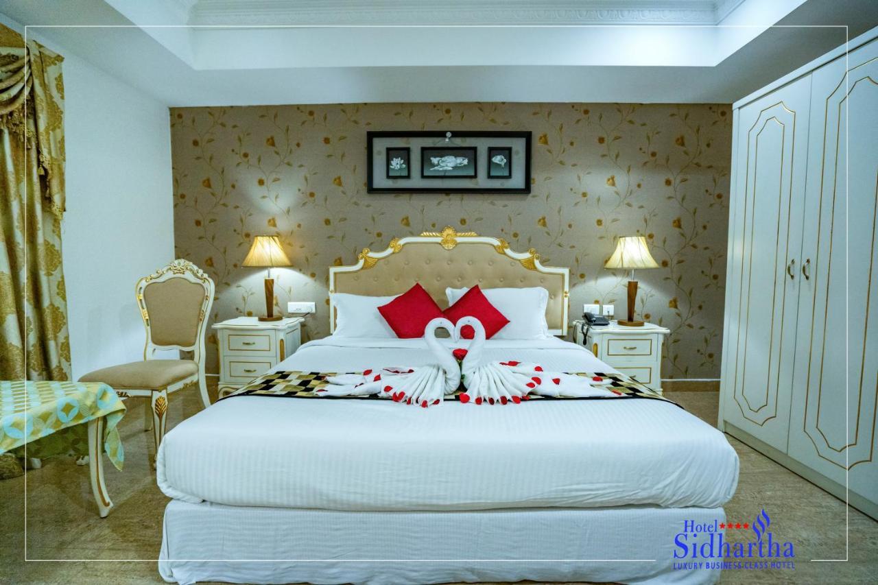 Hotel Sidhartha Chalakudy Kizhake Chalakudi Luaran gambar