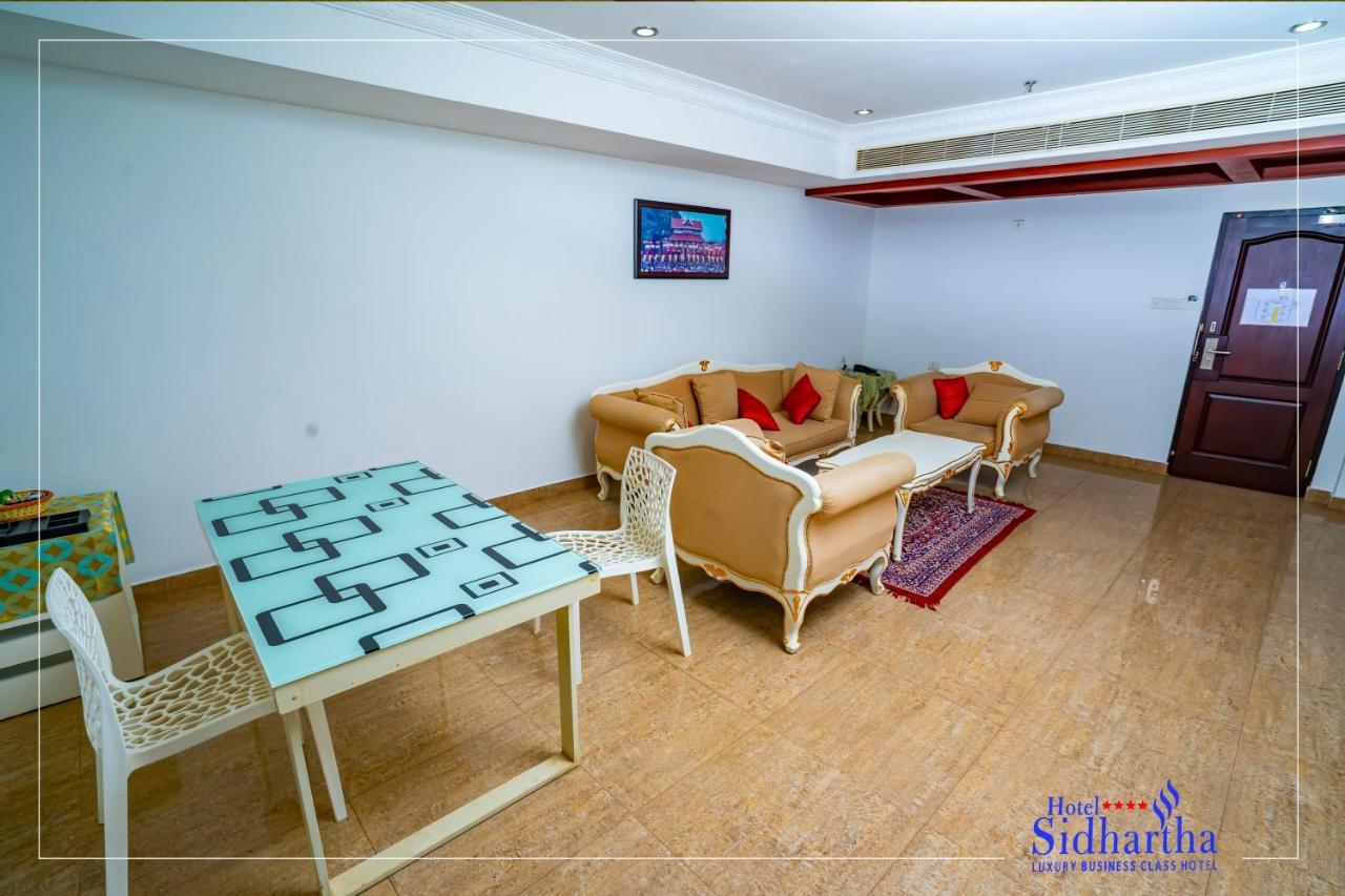 Hotel Sidhartha Chalakudy Kizhake Chalakudi Luaran gambar